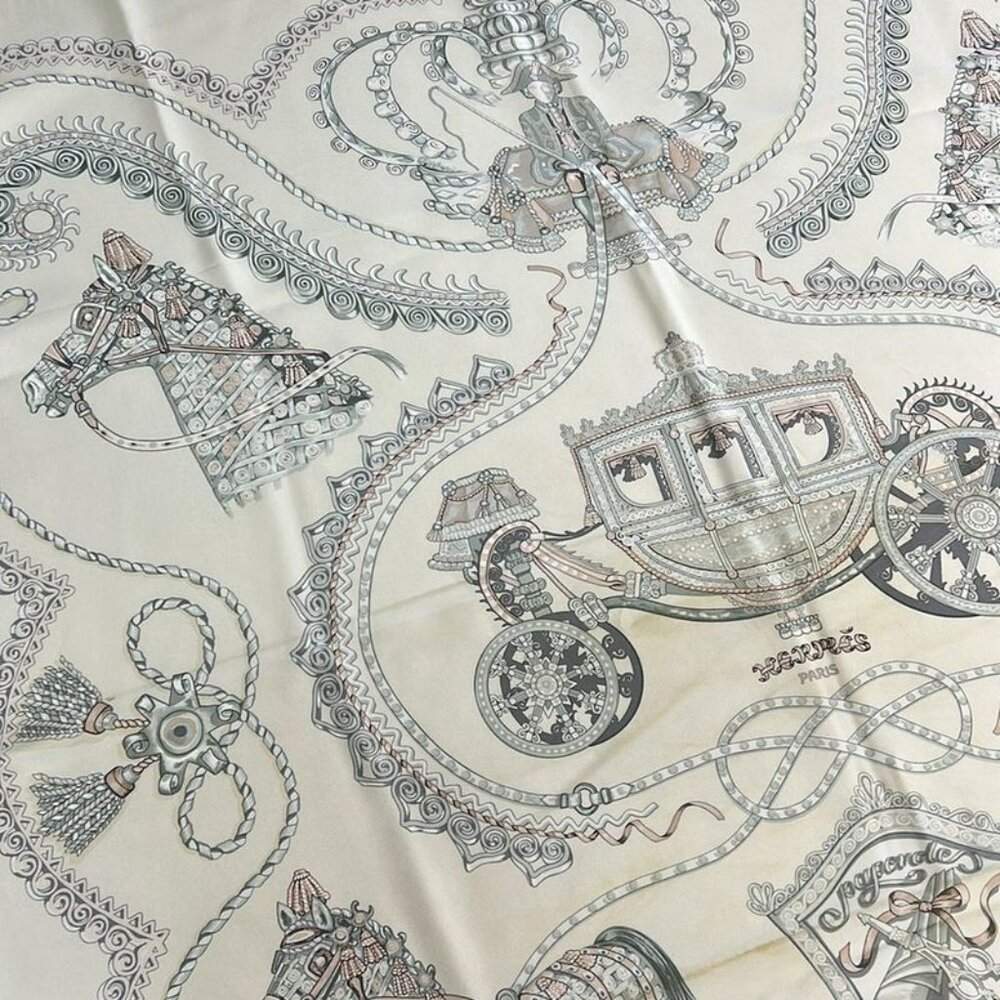 Hermes Scarf Carre 90 White Dark Green Multi - Picture 6 of 6